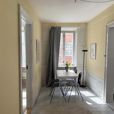 3br In Aa Location In Center