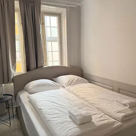 3br In Aa Location In Center